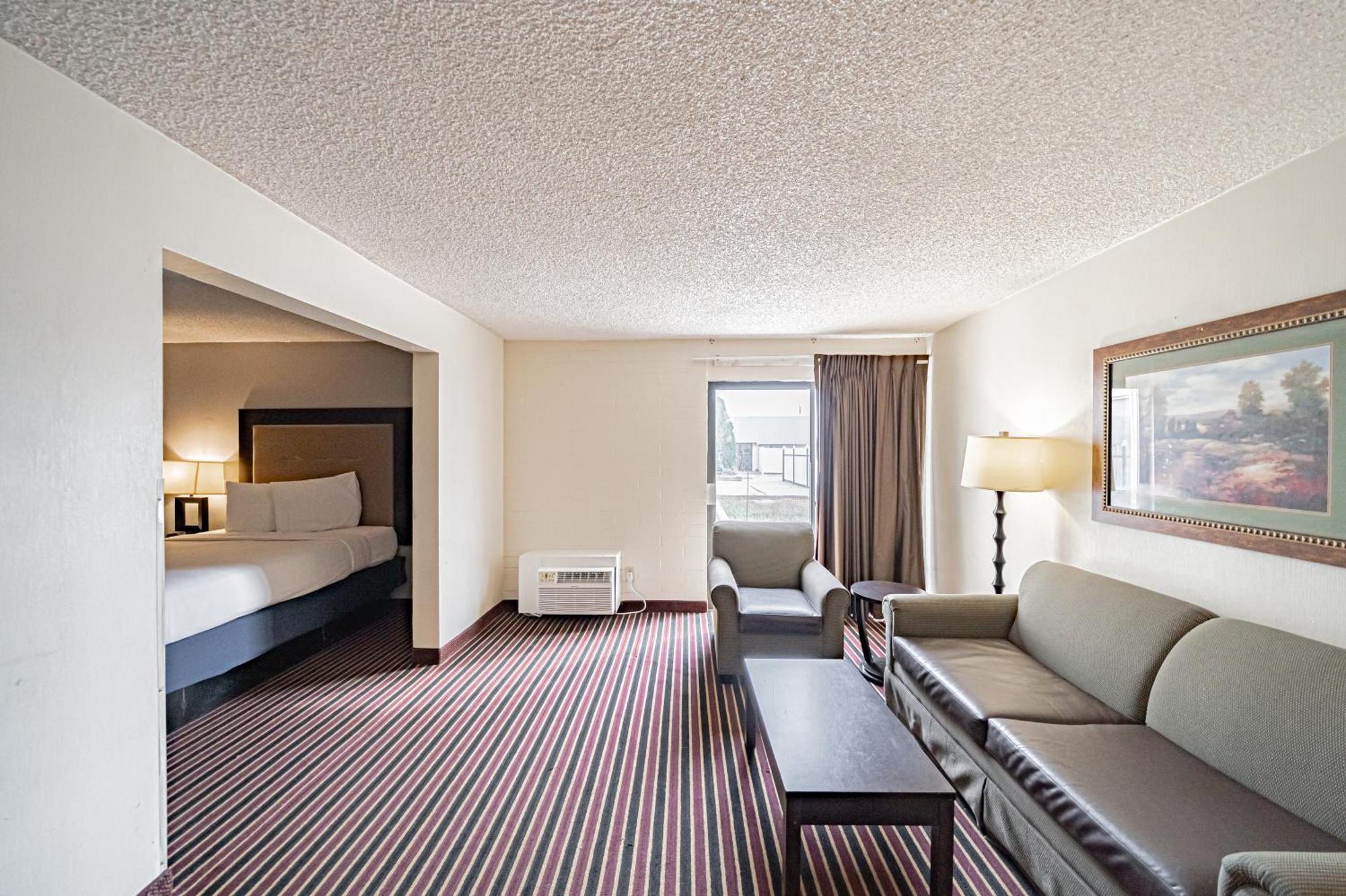 6 Id Hotel Pocatello
